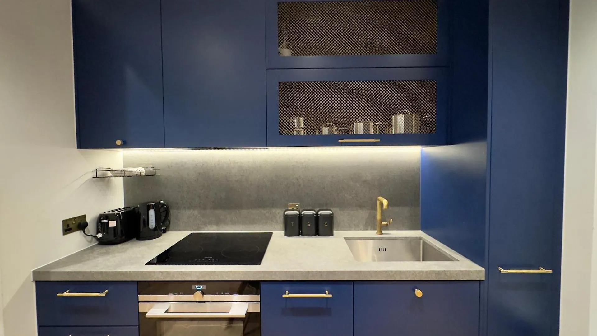 Amazing Cosy Apartment, Next To O2 Arena And Close To London Excel, Secure Parking location